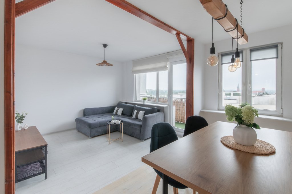 3 pokoje w centrum Torunia | loggia | Młodzieżowa